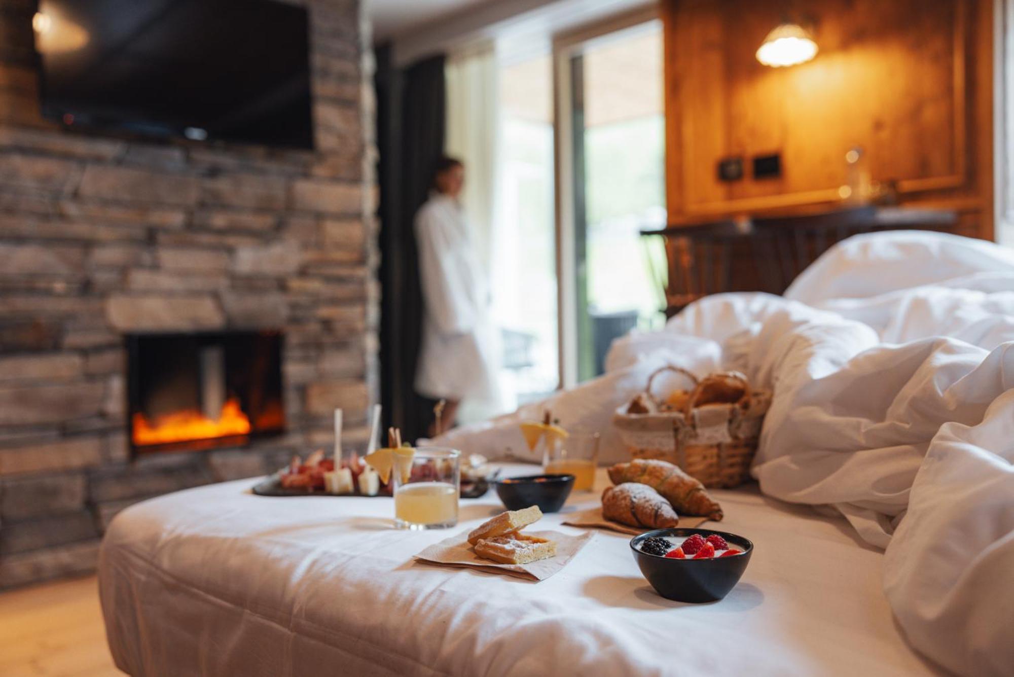 Latemar - Hotel Suites Spa 소라가 외부 사진